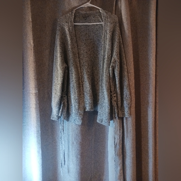 FALLS CREEK WOMEN'S 1X LIGHT GRAY LONG SLEEVE TOP - Picture 3 of 4